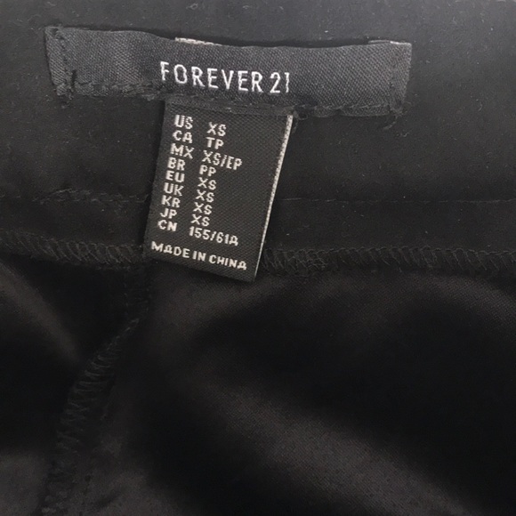 Mini suede black skirt - Picture 4 of 5